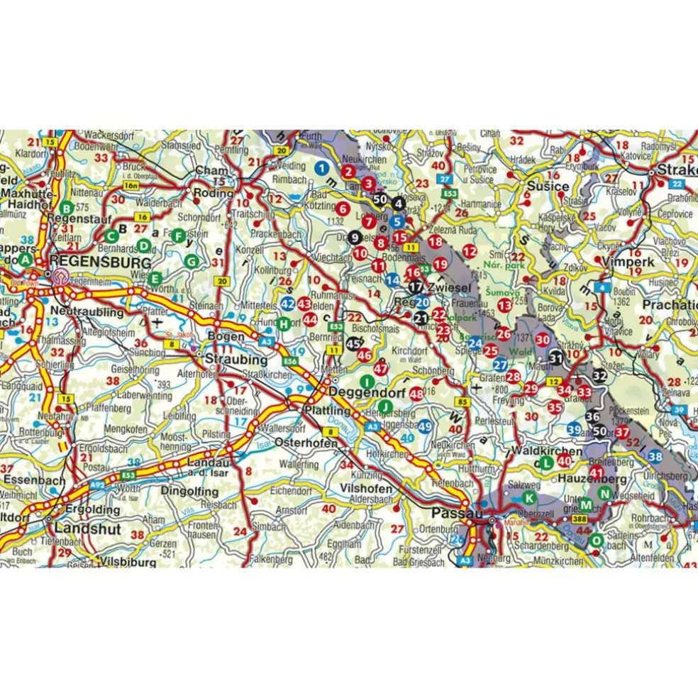 BAYERISCHER WALD MIT ANGRENZENDEM BÖHMER